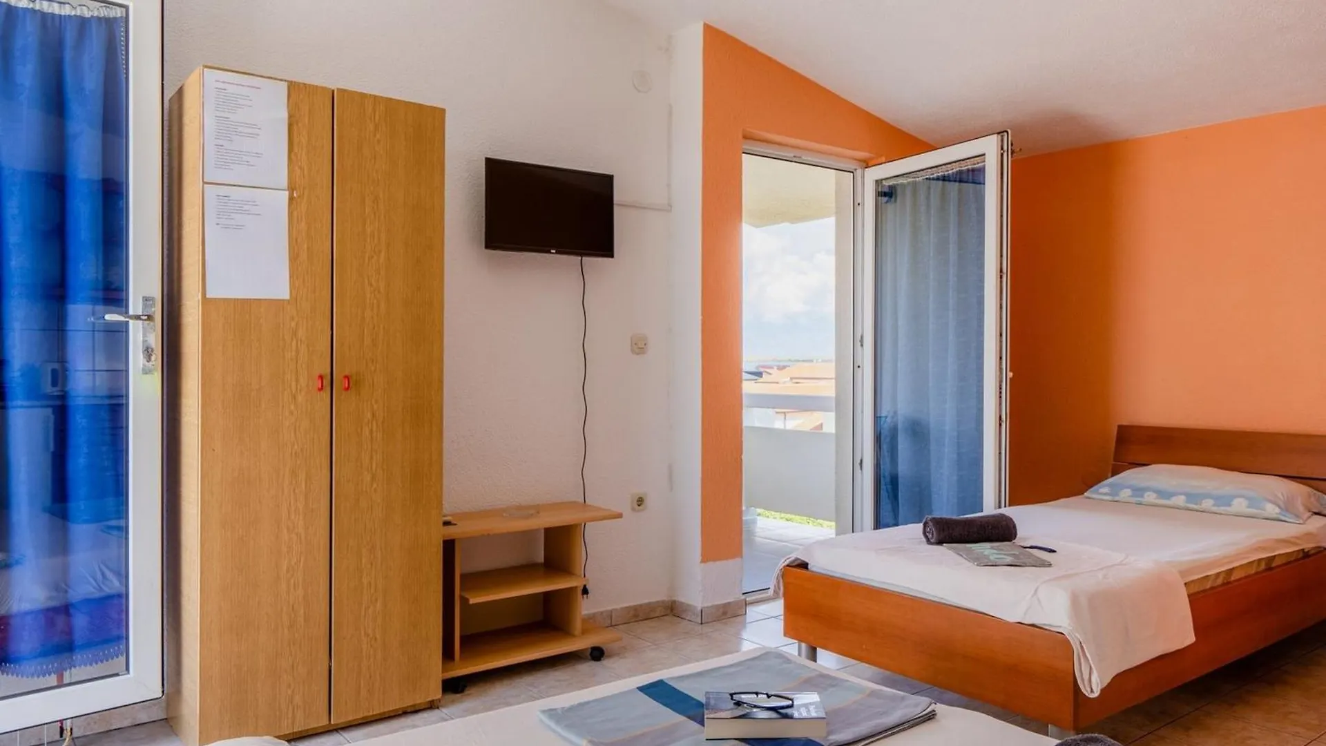 Apartments Ivancevic Vir