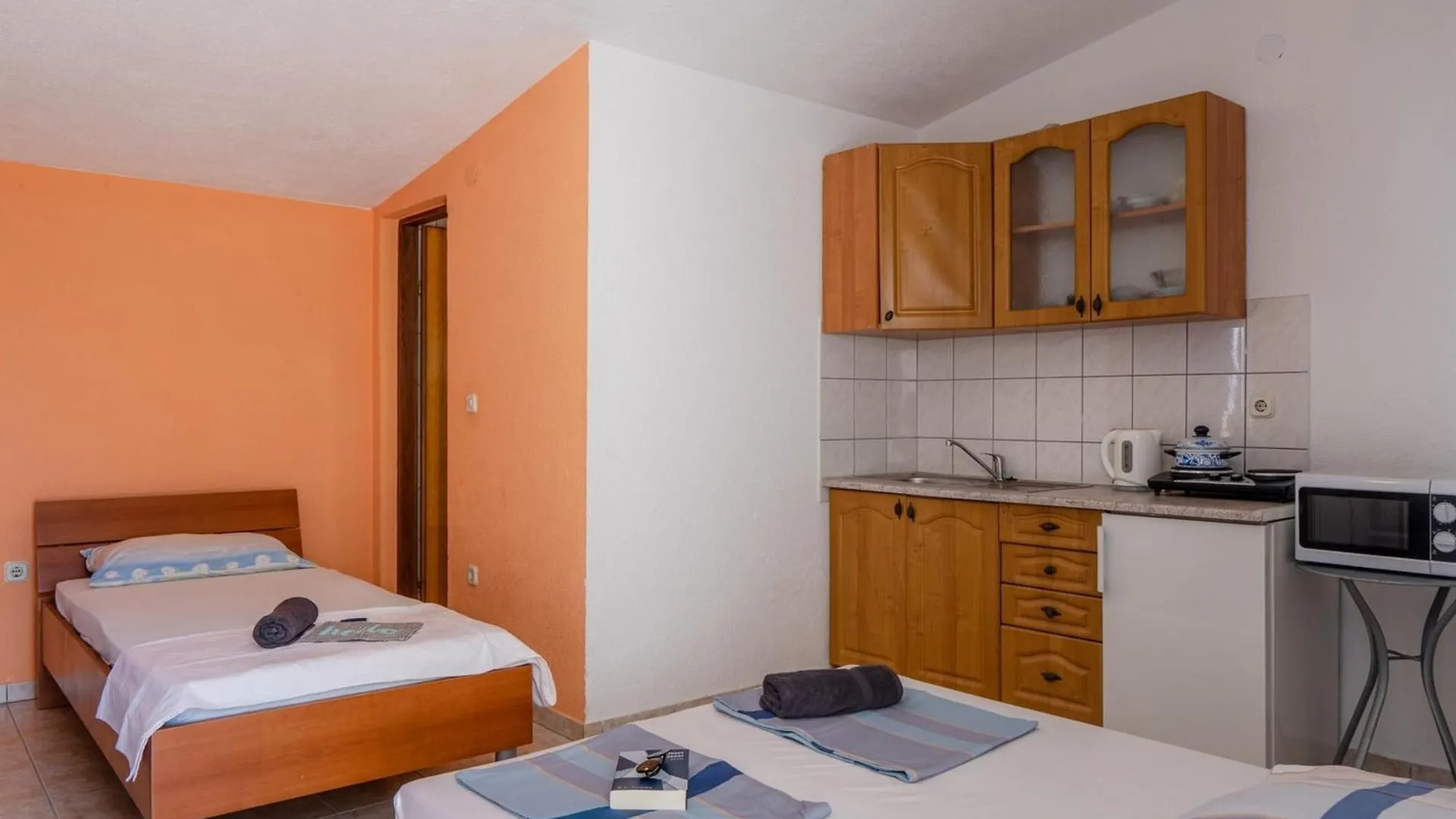 Apartments Ivancevic Vir 0*,