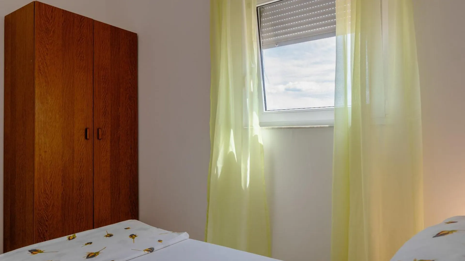 Apartments Ivancevic Vir