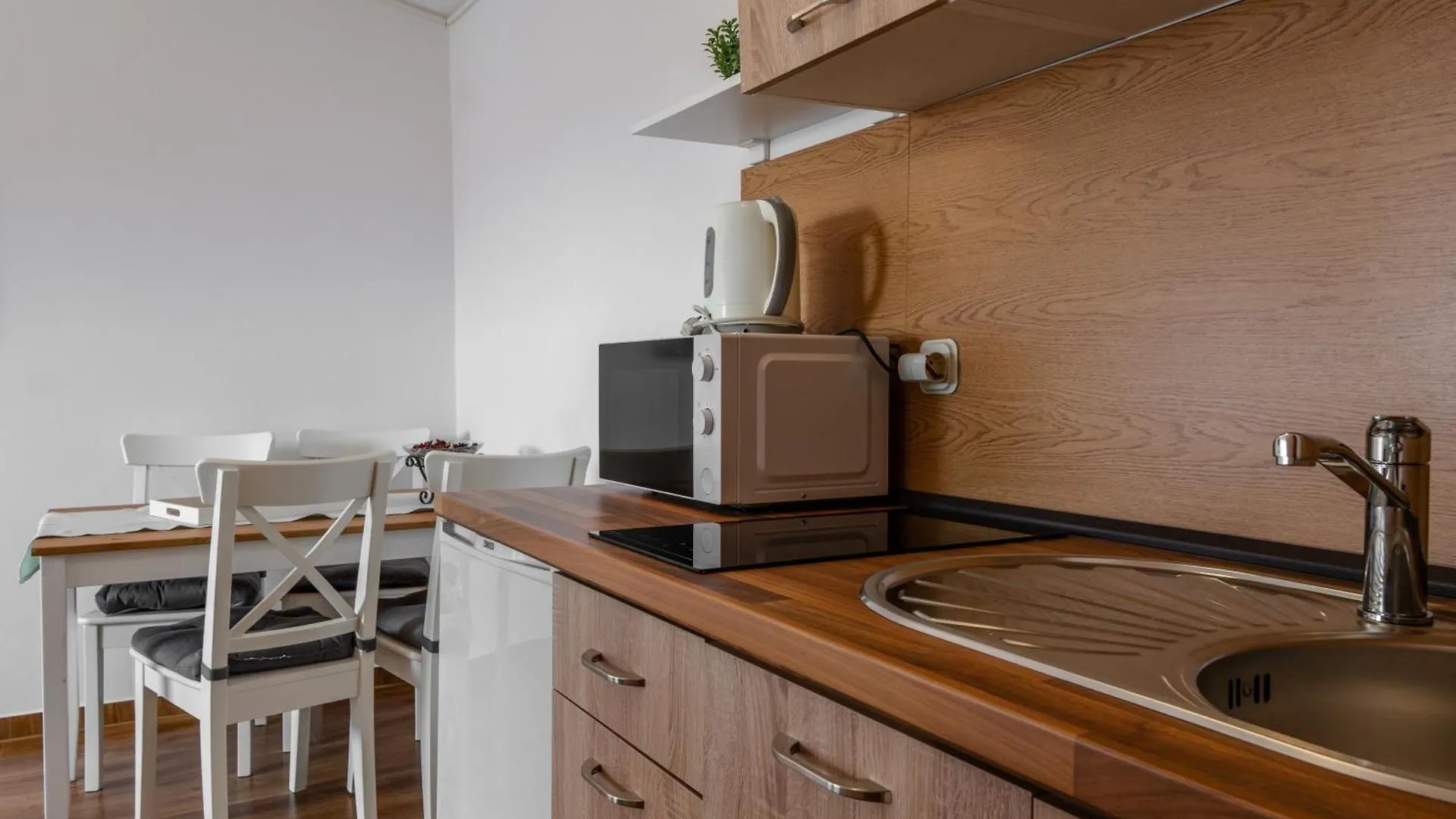 Apartments Ivancevic Vir 0*,  Croatia