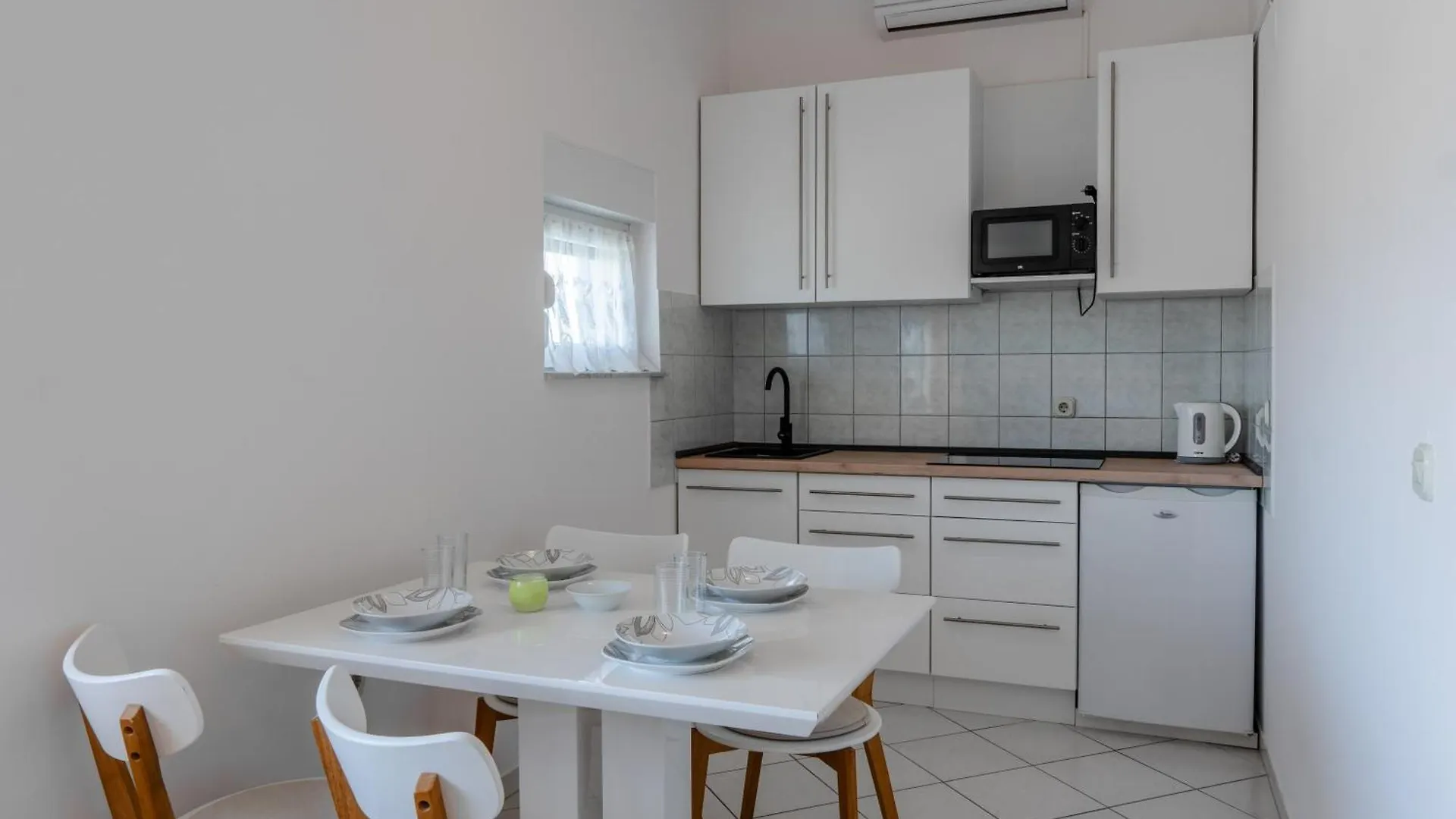 Apartments Ivancevic Vir Croatia